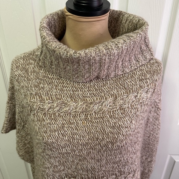 Hinge Textured Knit Women's Sweater in Brown - Picture 2 of 6